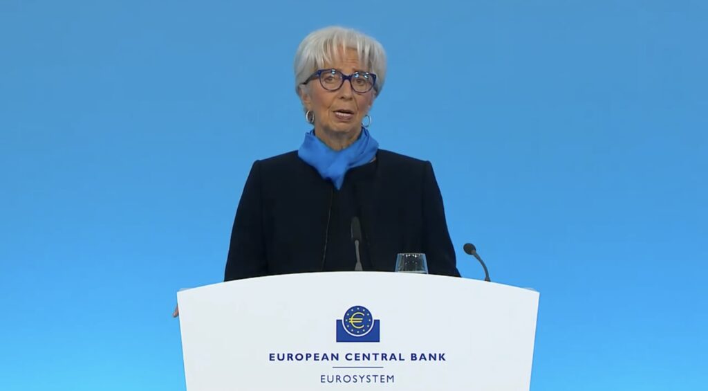 ECB fastholder renteniveauet